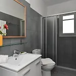 Aspro Villas Piso Livadi