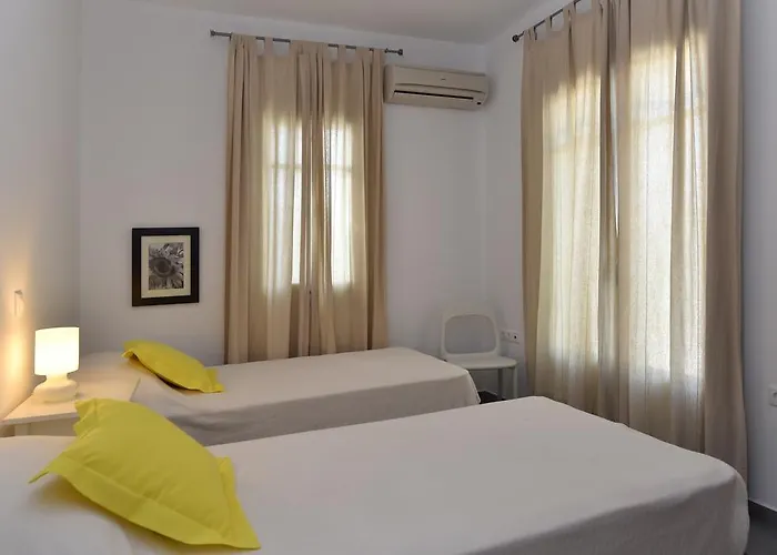 Aspro Villas Piso Livadi